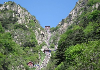 泰山景區(qū)發(fā)布部分免費景點開放時間及最大游客量通告